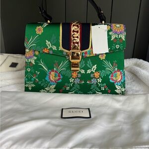 GUCCI Sylvie Top Handle Bag Floral Jacquard - NEW